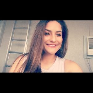 Meet your Posher, Audra